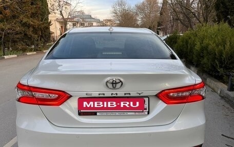 Toyota Camry, 2021 год, 3 920 000 рублей, 3 фотография