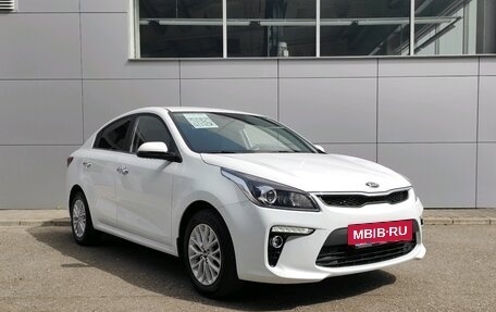 KIA Rio IV, 2020 год, 1 799 000 рублей, 3 фотография