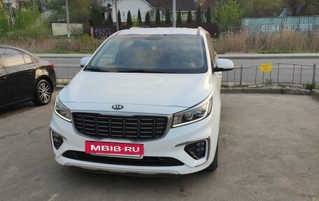 KIA Carnival III, 2018 год, 3 385 000 рублей, 3 фотография