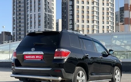 Toyota Highlander III, 2012 год, 2 050 000 рублей, 5 фотография
