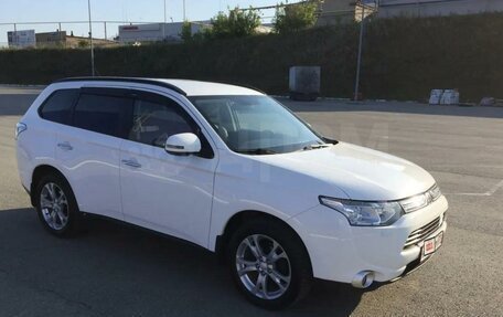 Mitsubishi Outlander III рестайлинг 3, 2012 год, 1 820 000 рублей, 7 фотография