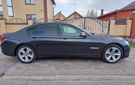 BMW 7 серия, 2012 год, 2 940 000 рублей, 4 фотография