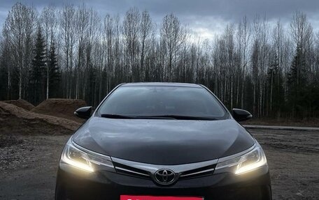 Toyota Corolla, 2018 год, 2 050 000 рублей, 2 фотография