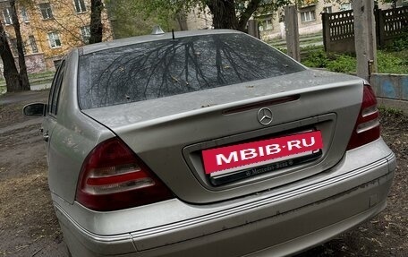 Mercedes-Benz C-Класс, 2004 год, 830 000 рублей, 3 фотография
