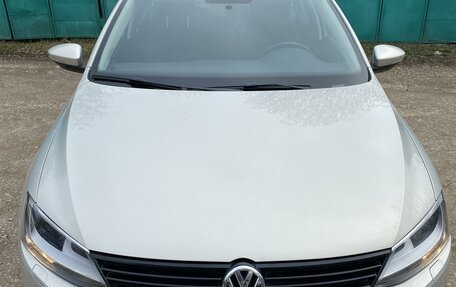 Volkswagen Jetta VI, 2011 год, 1 290 333 рублей, 2 фотография