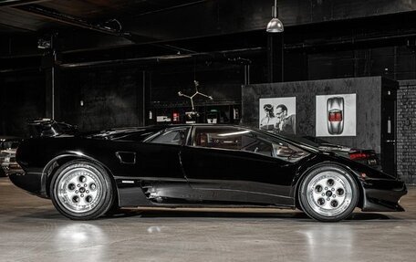 Lamborghini Diablo, 1992 год, 56 500 000 рублей, 6 фотография