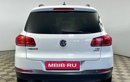 Volkswagen Tiguan I, 2015 год, 1 850 000 рублей, 4 фотография