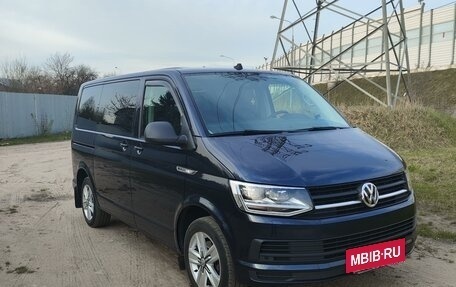 Volkswagen Multivan T6 рестайлинг, 2018 год, 4 500 000 рублей, 3 фотография