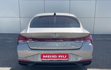 Hyundai Elantra, 2021 год, 2 340 000 рублей, 5 фотография