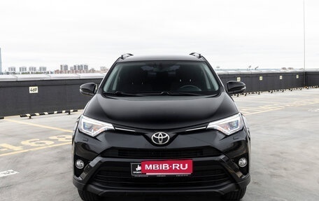 Toyota RAV4, 2018 год, 2 938 000 рублей, 2 фотография