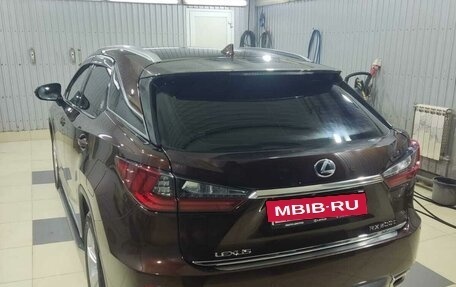 Lexus RX IV рестайлинг, 2017 год, 4 450 000 рублей, 5 фотография