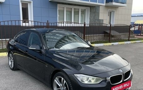 BMW 3 серия, 2012 год, 1 600 000 рублей, 3 фотография
