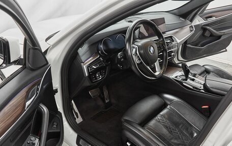 BMW 5 серия, 2017 год, 3 990 000 рублей, 9 фотография