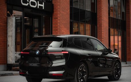 BMW iX, 2023 год, 9 800 000 рублей, 3 фотография