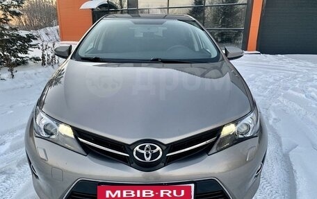 Toyota Auris II, 2014 год, 1 350 000 рублей, 4 фотография