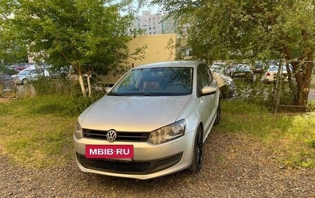 Volkswagen Polo VI (EU Market), 2009 год, 670 000 рублей, 2 фотография