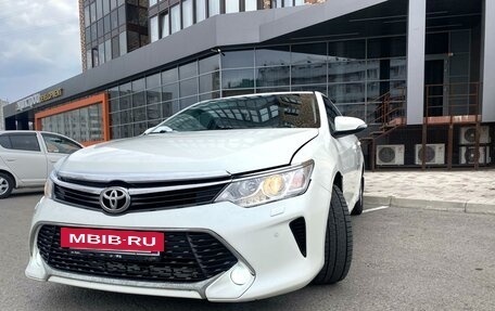 Toyota Camry, 2016 год, 1 845 000 рублей, 2 фотография