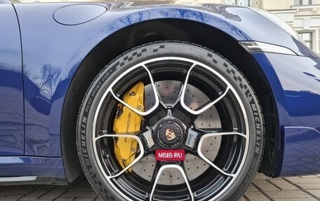 Porsche 911, 2021 год, 31 000 000 рублей, 6 фотография