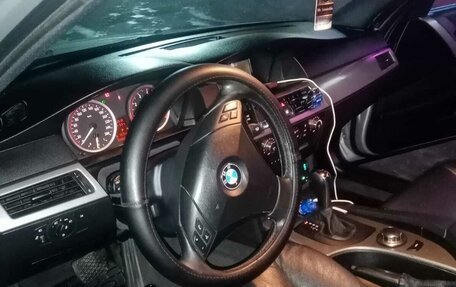 BMW 5 серия, 2006 год, 1 500 000 рублей, 3 фотография