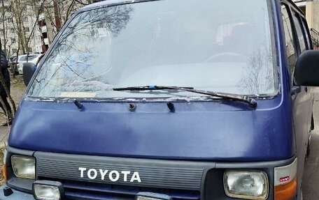 Toyota HiAce H100, 1990 год, 425 000 рублей, 2 фотография
