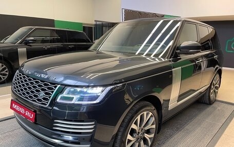 Land Rover Range Rover IV рестайлинг, 2018 год, 10 900 000 рублей, 3 фотография