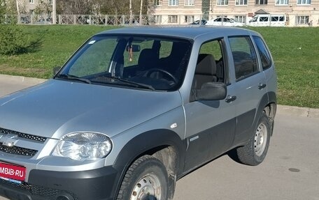 Chevrolet Niva I рестайлинг, 2011 год, 510 000 рублей, 1 фотография