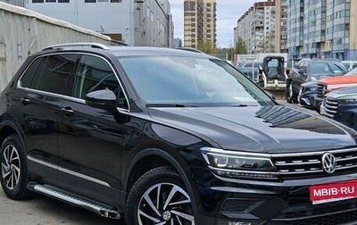 Volkswagen Tiguan II, 2019 год, 3 199 000 рублей, 1 фотография