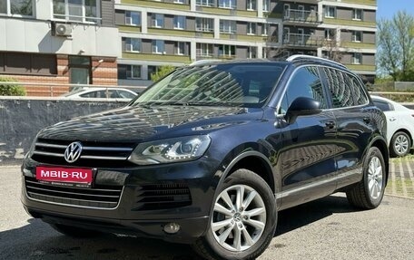 Volkswagen Touareg III, 2013 год, 2 090 000 рублей, 2 фотография