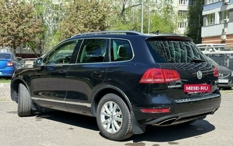 Volkswagen Touareg III, 2013 год, 2 090 000 рублей, 6 фотография