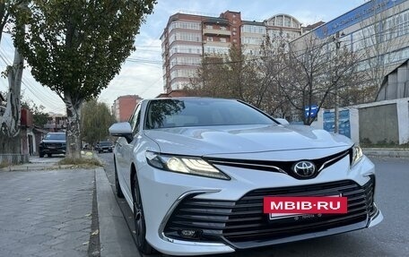 Toyota Camry, 2022 год, 4 150 000 рублей, 2 фотография