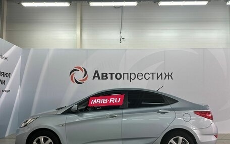 Hyundai Solaris II рестайлинг, 2012 год, 845 000 рублей, 2 фотография