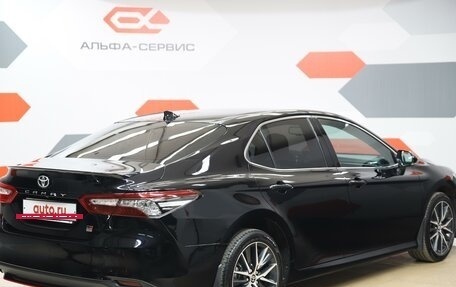 Toyota Camry, 2021 год, 3 650 000 рублей, 6 фотография