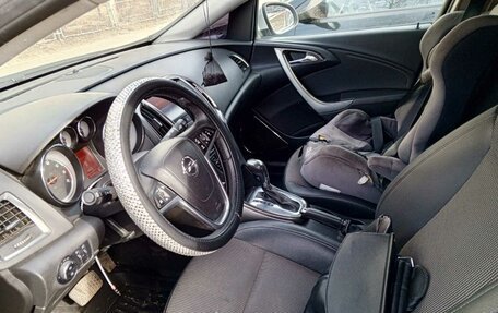 Opel Astra J, 2011 год, 653 000 рублей, 5 фотография