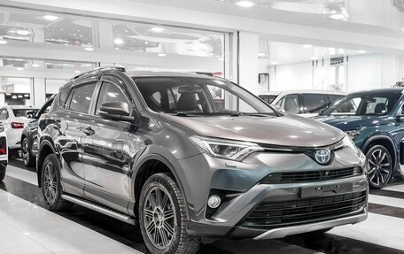 Toyota RAV4, 2017 год, 2 649 000 рублей, 5 фотография