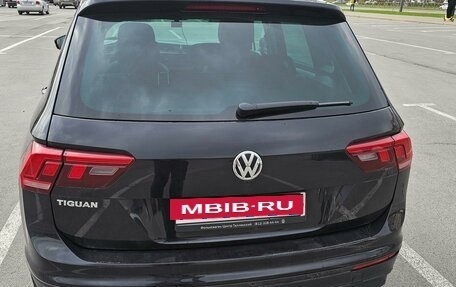 Volkswagen Tiguan II, 2019 год, 2 100 000 рублей, 6 фотография