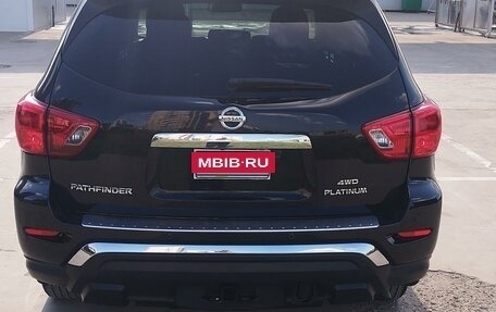 Nissan Pathfinder, 2017 год, 2 700 000 рублей, 6 фотография