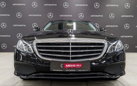 Mercedes-Benz E-Класс, 2018 год, 2 500 000 рублей, 2 фотография