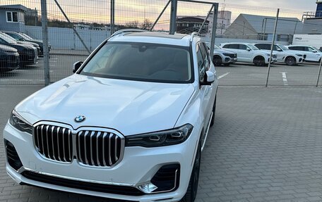 BMW X7, 2022 год, 9 399 000 рублей, 2 фотография