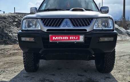 Mitsubishi L200 III рестайлинг, 2006 год, 950 000 рублей, 2 фотография