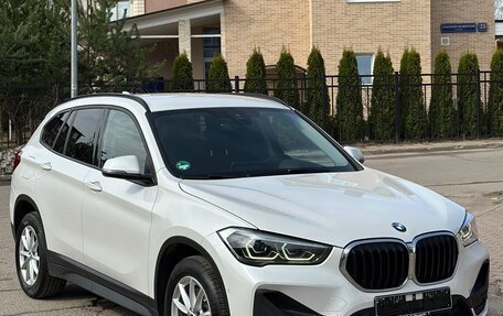 BMW X1, 2020 год, 3 300 000 рублей, 3 фотография