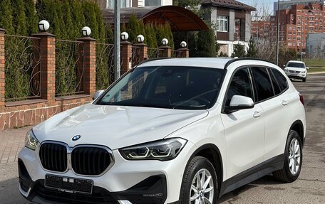 BMW X1, 2020 год, 3 300 000 рублей, 4 фотография