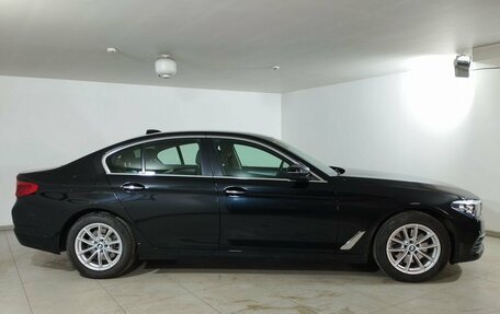 BMW 5 серия, 2017 год, 3 597 000 рублей, 6 фотография