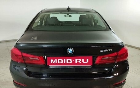 BMW 5 серия, 2017 год, 3 597 000 рублей, 4 фотография
