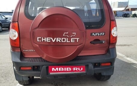 Chevrolet Niva I рестайлинг, 2011 год, 490 000 рублей, 4 фотография