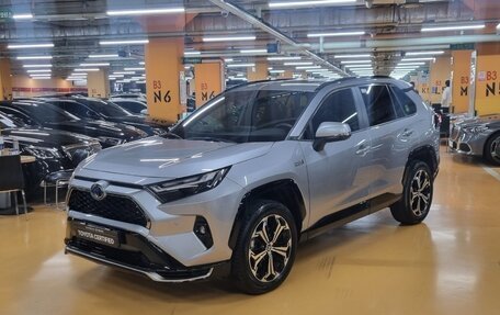 Toyota RAV4, 2020 год, 2 305 000 рублей, 2 фотография