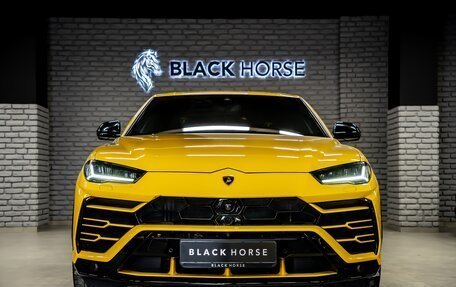 Lamborghini Urus I, 2018 год, 24 490 000 рублей, 2 фотография