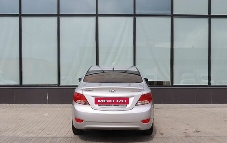 Hyundai Solaris II рестайлинг, 2013 год, 989 000 рублей, 4 фотография