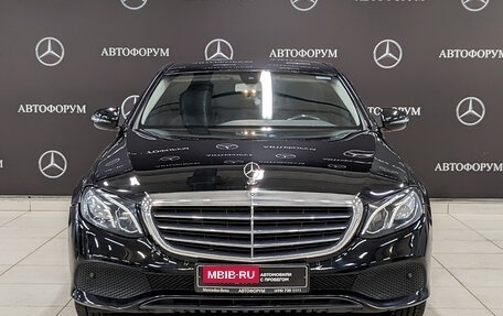 Mercedes-Benz E-Класс, 2018 год, 2 600 000 рублей, 2 фотография