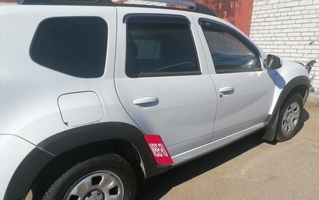 Renault Duster I рестайлинг, 2014 год, 900 000 рублей, 3 фотография