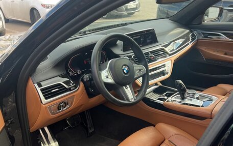 BMW 7 серия, 2020 год, 8 200 000 рублей, 2 фотография